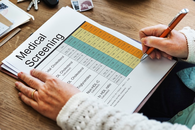 A side-by-side comparison chart showing the typical cost breakdown for Original Medicare versus Medicare Advantage, including premiums, deductibles, copays, and out-of-pocket maximums.